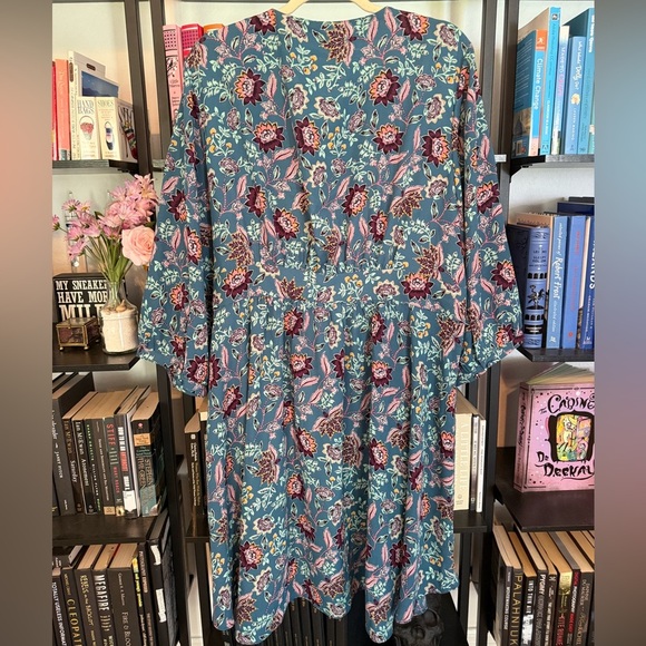 Torrid Teal Floral High Low Tunic Top - Picture 8 of 8